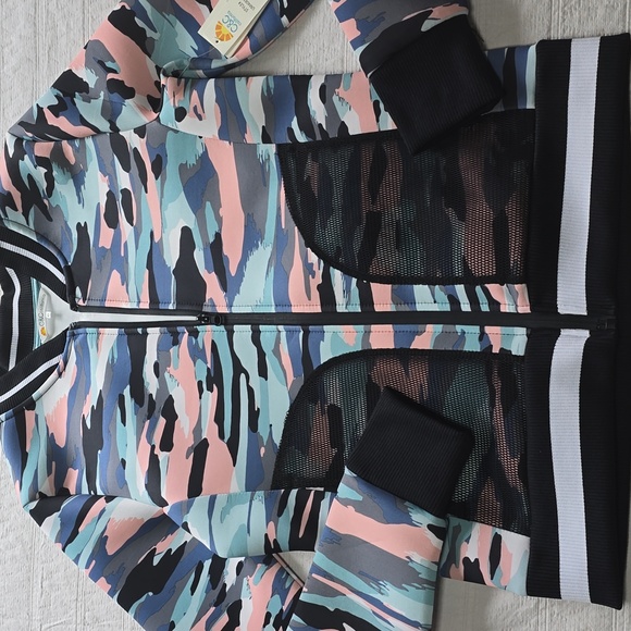 C&C California Womens Neoprene Camo Bomber Jacket NWT  Size XS - Picture 3 of 12